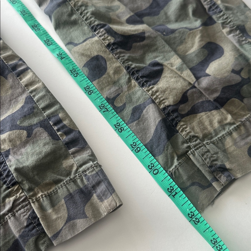 Cammo Cargo Pants - Picture 5 of 7